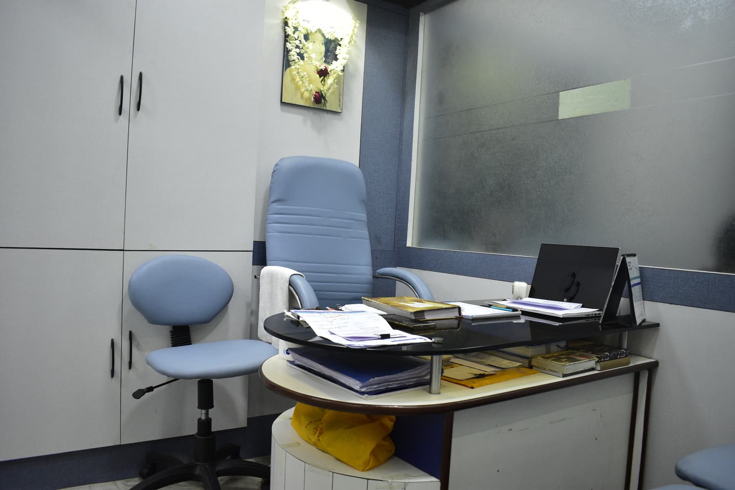 Theism Dental treatment room